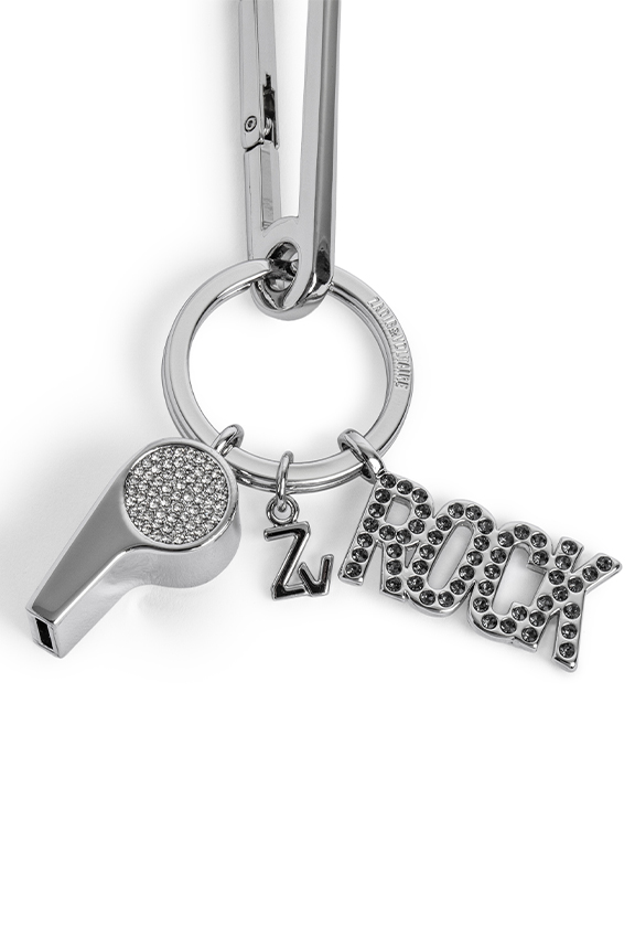 zadig_"rock"-whistle-keyring_25-08-2023__picture-5460